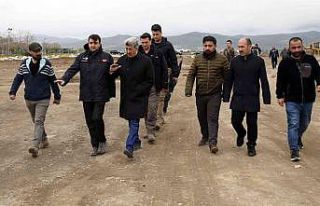 Vali Bilmez, Büyükşehir Belediyesi’nin sahildeki...