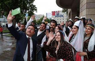 Vali Çiçek hızlı başladı