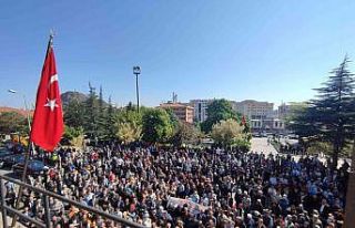Vali Gökmen Çiçek adeta miting havasında uğurlandı