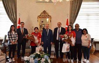 Vali Karadeniz Dünya Şampiyonu judocuları ağırladı