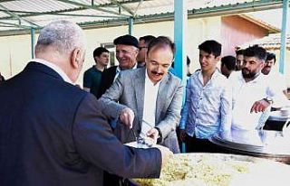 Vali Kızılkaya düzenlenen hıdırellez programlarına...