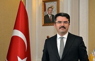 Vali Memiş Eczacılık gününü kutladı
