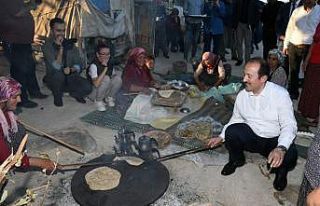 Vali Pehlivan çiftçilerle bir araya geldi