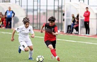 Van Büyükşehir Kadın Futbol takımı namağlup...
