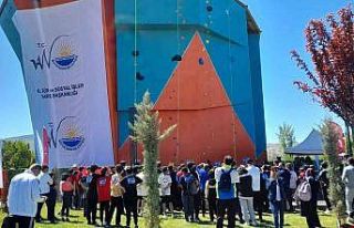 Van’da tırmanış şampiyonası renkli görüntülerle...