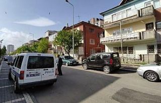 Yalnız yaşayan yaşlı adam evinde ölü bulundu