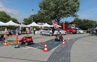 Yalova’da bilgilendirme stantları açıldı