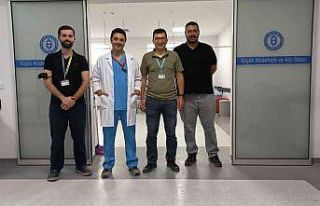 Yapay kalp akciğer makinesi tedavisi ile hasta, hayata...