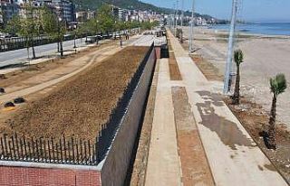 Yapımı tamamlanan plaj projesi açılışa hazır