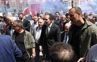 Yeniden Refah Partisi Genel Başkanı Erbakan Sivas’ta...