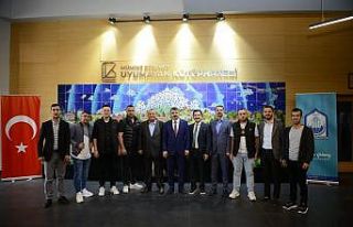 Yıldırım ailesi bayramlaştı