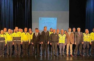 Yılın trafikçileri başarı belgelerini aldı