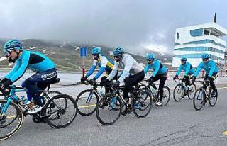 Yüksek irtifa kampının ilk misafirleri Kazakistan’dan