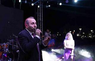 YUNİFESST’22’ye Ece Seçkin damgasını vurdu