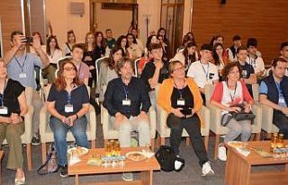 Yurtdışından gelen öğrenciler Manisa Ticaret...