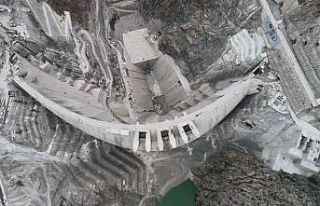 Yusufeli Barajı’nda su tutma hazırlıkları devam...