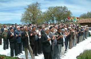 Yüz yıllık gelenek: Hıdırellez’i yağmur duası...