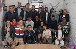 Yüzbaşı Özkök’ten özel bireylere anlamlı...