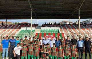 1308 Osmaneli Belediye Spor U14 takımı Bilecik şampiyonu...