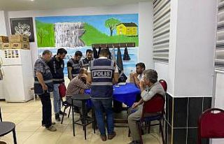 150 polis ve jandarmayla ’Huzur İnegöl’ uygulaması