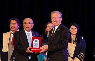 “2022 Akademik Bilim, Sanat ve Spor Ödülleri”...