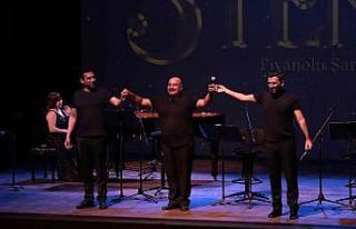 “3 Tenor” piyanolu şan konseri sanatseverler...