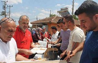 47 yıldır mahalle hayrı geleneklerini sürdürüyorlar