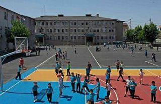 70 okula daha basketbol ve voleybol sahası yapılacak