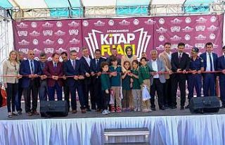 9 gün açık kalan kitap fuarını 100 binden fazla...