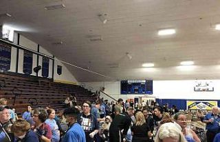 ABD’de içerisinde 243 yolcu bulunan tren raydan...