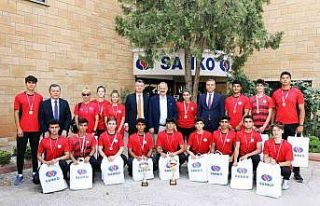 Adil Sani Konukoğlu Spor Lisesi öğrencilerinin...