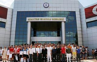 ADÜ şampiyonlarını kutladı