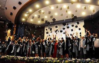 ADÜ Söke Sağlık Hizmetleri MYO’da mezuniyet...