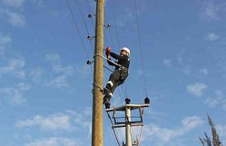 AEDAŞ, vatandaşları elektrik şebekelerine müdahale...