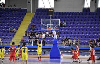 Afyonkarahisar’da ’Basketbol Mahalli Müsabakaları’...