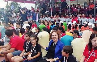 AK Parti’li Yılmaz, gençleri Mersin’deki gençlik...