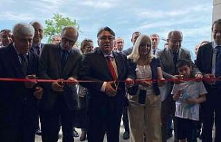 Akademi kafe açıldı, geliriyle öğrencilere burs...