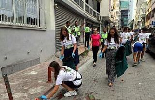 Akdeniz’in cadde ve sokakları karış karış temizlendi