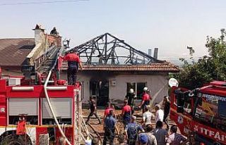 Alevler evi küle döndürdü