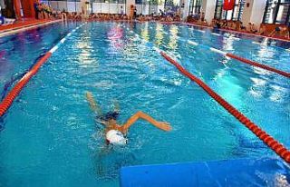 Aliağa Gençlik Merkezinde yaz dönemi yüzme kursları...