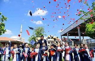 Altındağlı minik öğrenciler mezuniyet sevinci...