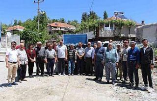 Antalya Büyükşehir Belediyesinden afetzede çiftçiye...