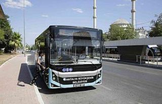 Antalya’da YKS adaylarına toplu ulaşım desteği