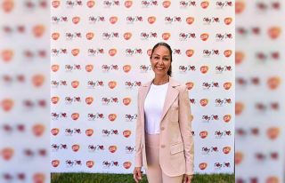 Atık pet şişeler sanat eserine dönüştürüldü