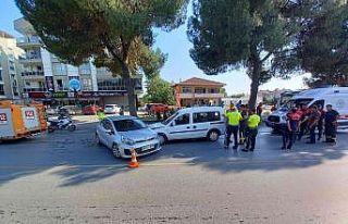 Aydın’da 2 otomobil çarpıştı: 1 yaralı