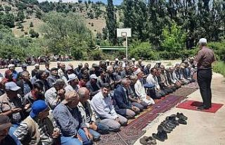 Aynı ilçede bazı köyleri sel basarken, bazı köyler...