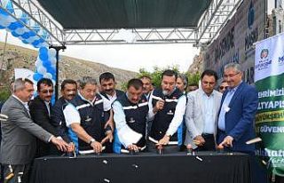 Ayvalı Mahallesinde yatırım bilgilendirme toplantısı...