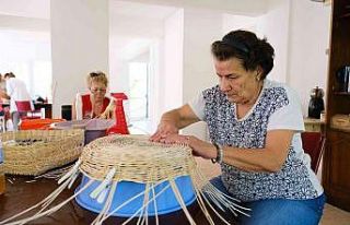 Ayvalık’ta sepet örme geleneği yeniden hayat...