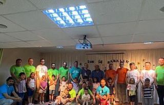 ’Baba Destek Programı’na katılan babalar sertifikalarını...