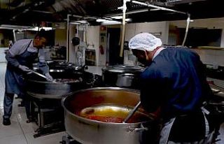 Bağışlar sofralara aş oluyor